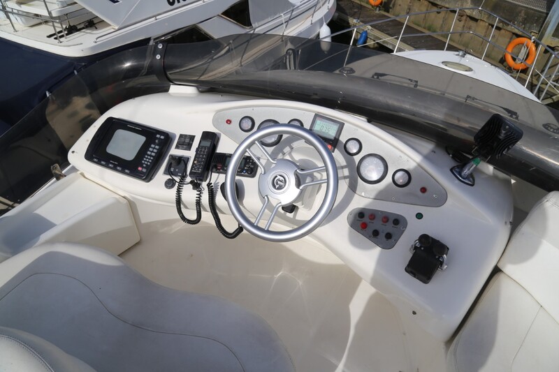 Image courtesy of JD Yachts Azimut 42   