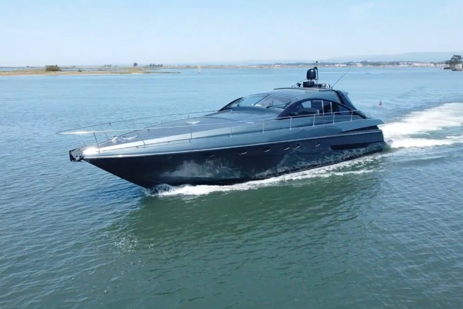 Pershing 65 Limited zu verkaufen