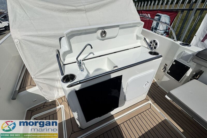 Jeanneau Cap Camarat 7.5 WA S3 - cockpit sink Jeanneau Cap Camarat 7.5 WA