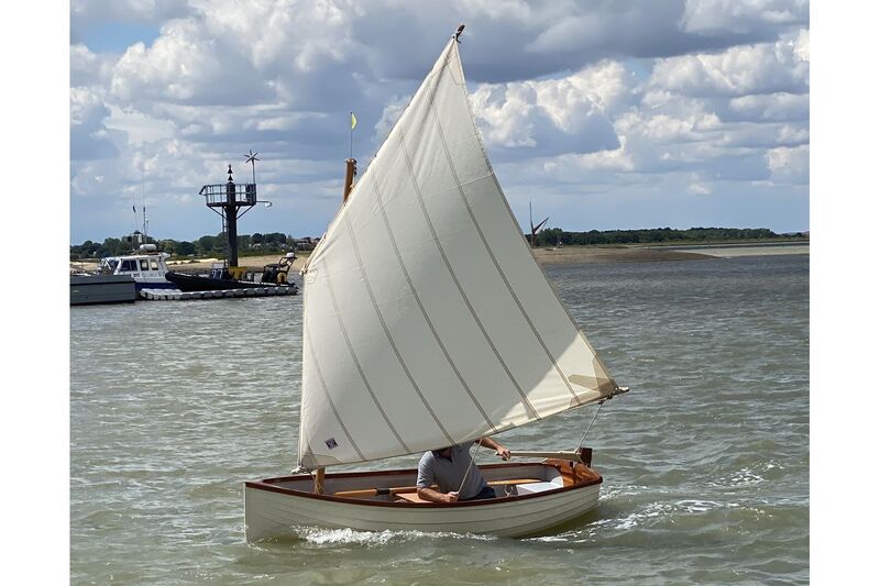  Classic Sailing Dinghy Jade-10
