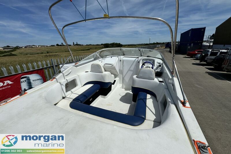  Chris-Craft Concept 27