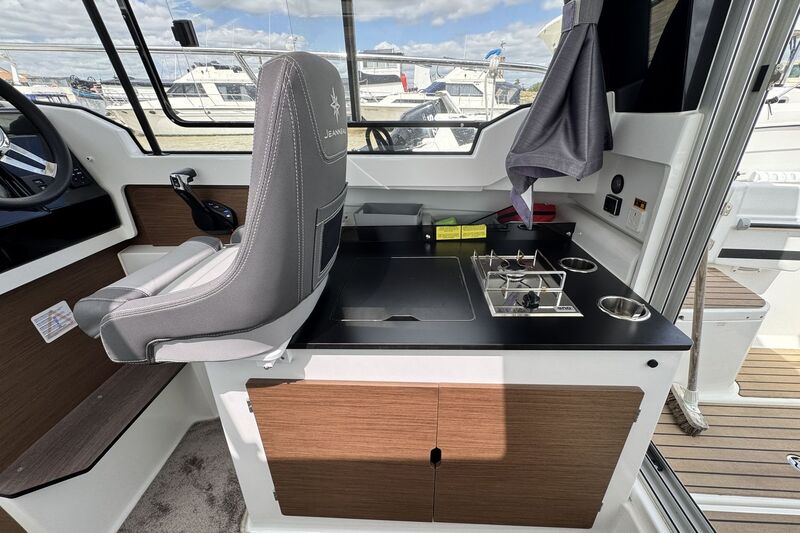  Jeanneau Merry Fisher 795 Series 2