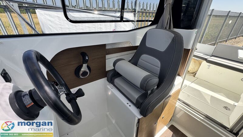  Jeanneau  Merry Fisher 605