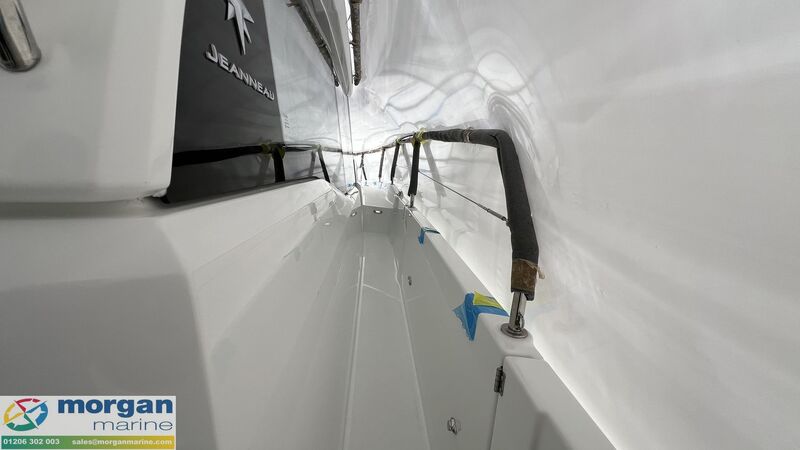  Jeanneau NC 37