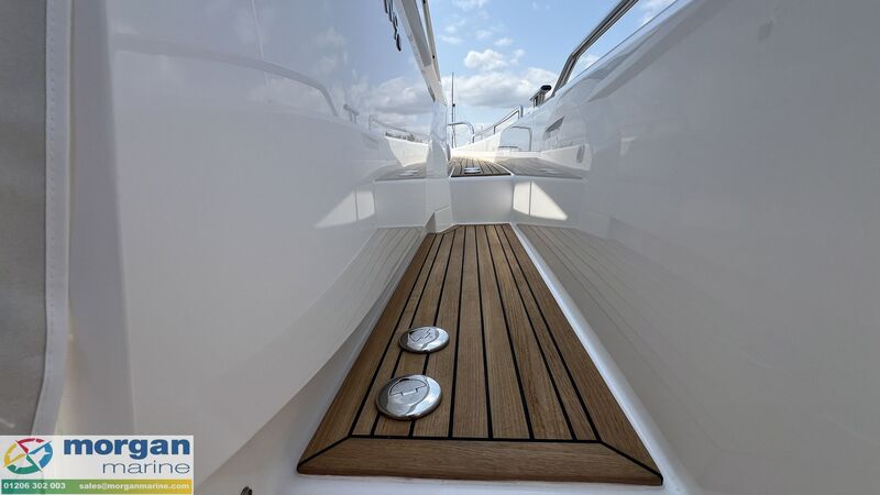  Nimbus Weekender 9 (W9)