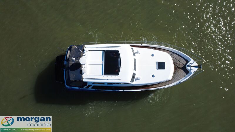  Hardy  32 Commander