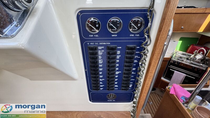  Hardy  32 Commander