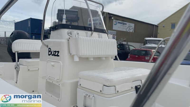  Boston Whaler  170 Montauk 