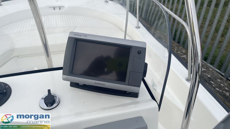  Boston Whaler  170 Montauk 