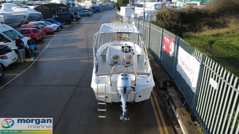  Jeanneau  Cap Camarat 5.5 Centre Console Series 2