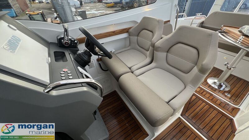  Nimbus Weekender 9 (W9)