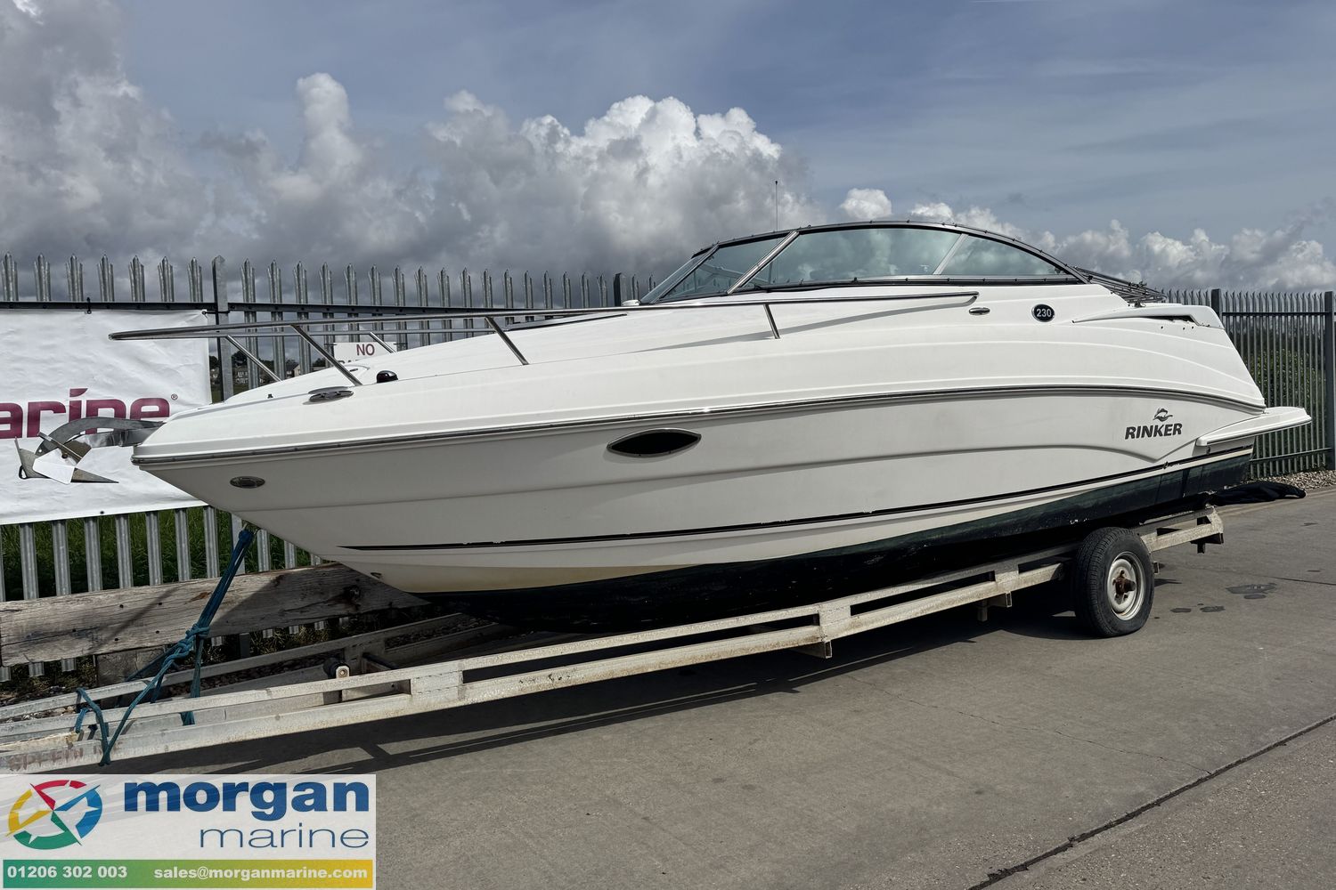 Rinker 230 Captiva Atlantic zu verkaufen