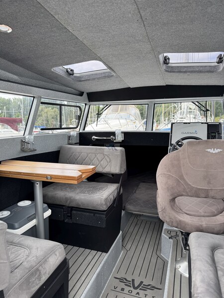Voyager 700 Cabin SEEWOLFF II 1 V-Boats Voyager 700 Cabin