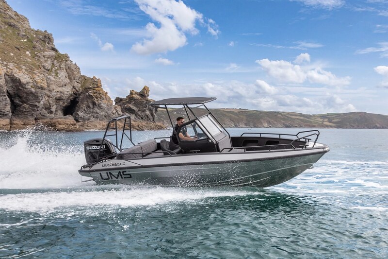 B3 UMS boats UMS 655 CC Pro
