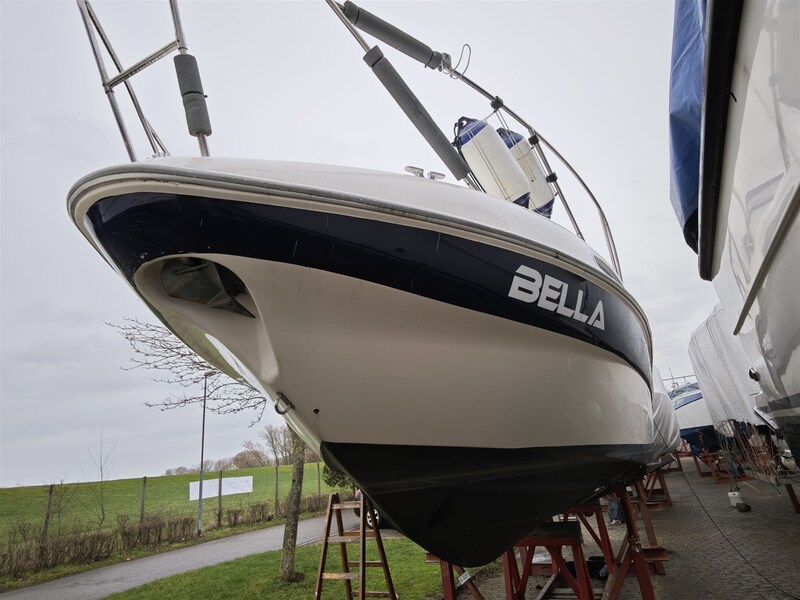 Sealine 28 BELLA 63 Sealine SEALINE S 28