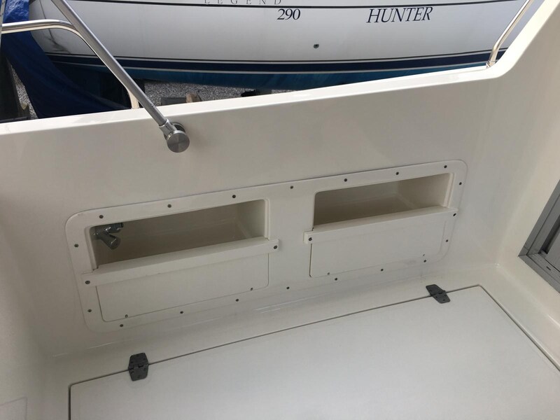 c0fca7ac-95ae-4ba0-9969-d8ee020f1464 Azimut AZ 32