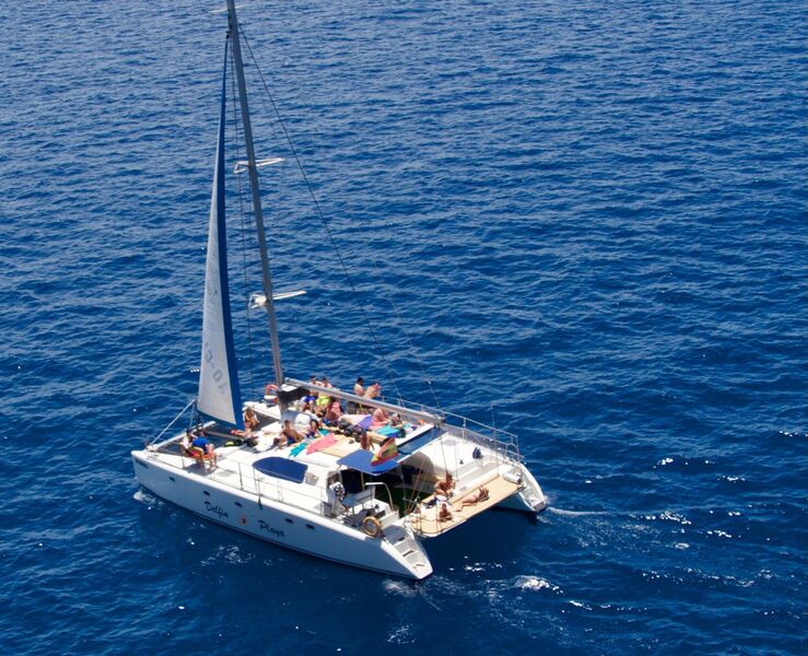  Dufour Yachts NAUTITECH 475