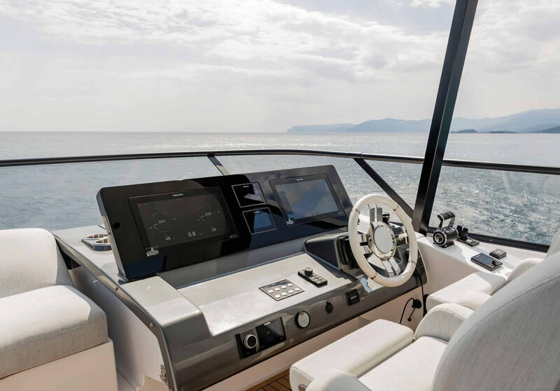  Azimut 72