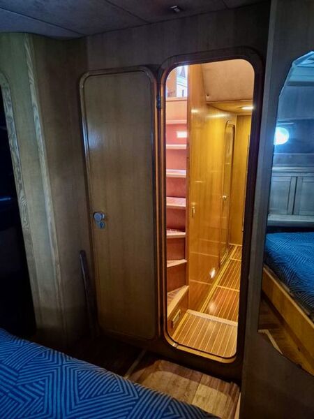  Navar Cantieri 20M Fly