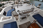  OYSTER 80 Deck Saloon