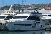  Azimut 72