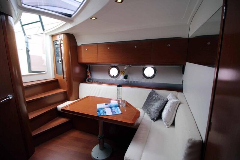 Beneteau Gran Turismo 38 Beneteau Gran Turismo 38