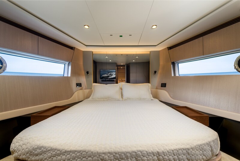 Azimut S7New Vip cabin Azimut S7 M/Y 2023
