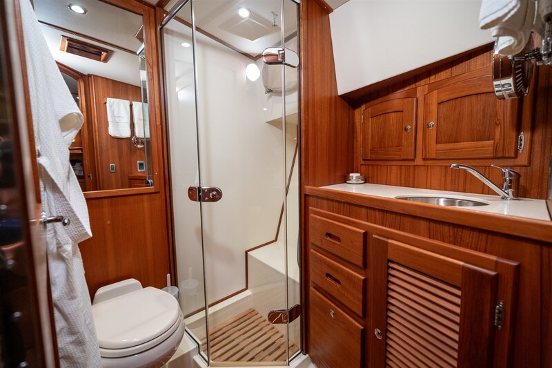 San Juan 48 owner's bathroom San Juan Yachts San Juan 48