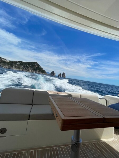 Uniesse 55 MY, cockpit detail Uniesse Marine 55 MY