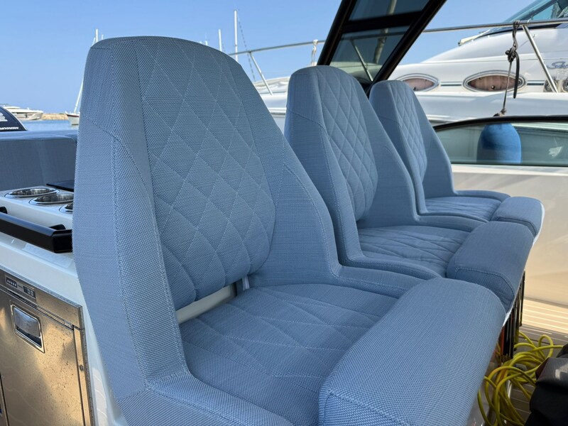 Saxdor 320 GTO Front Seats Saxdor 320 GTO