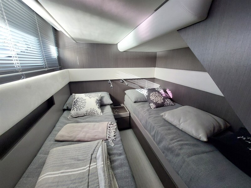 Rizzardi IN five Fiftyfive.jpg Rizzardi INfive