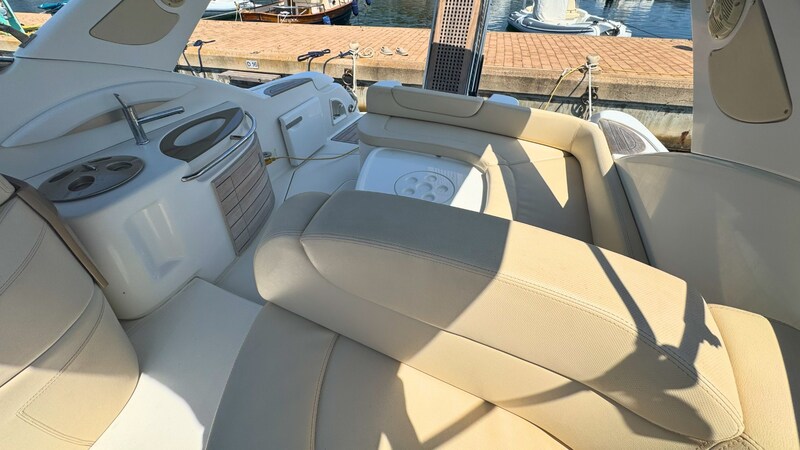 Cockpit Sessa Marine C30