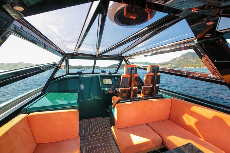 Dinette Wally Yachts 47' Wally Power