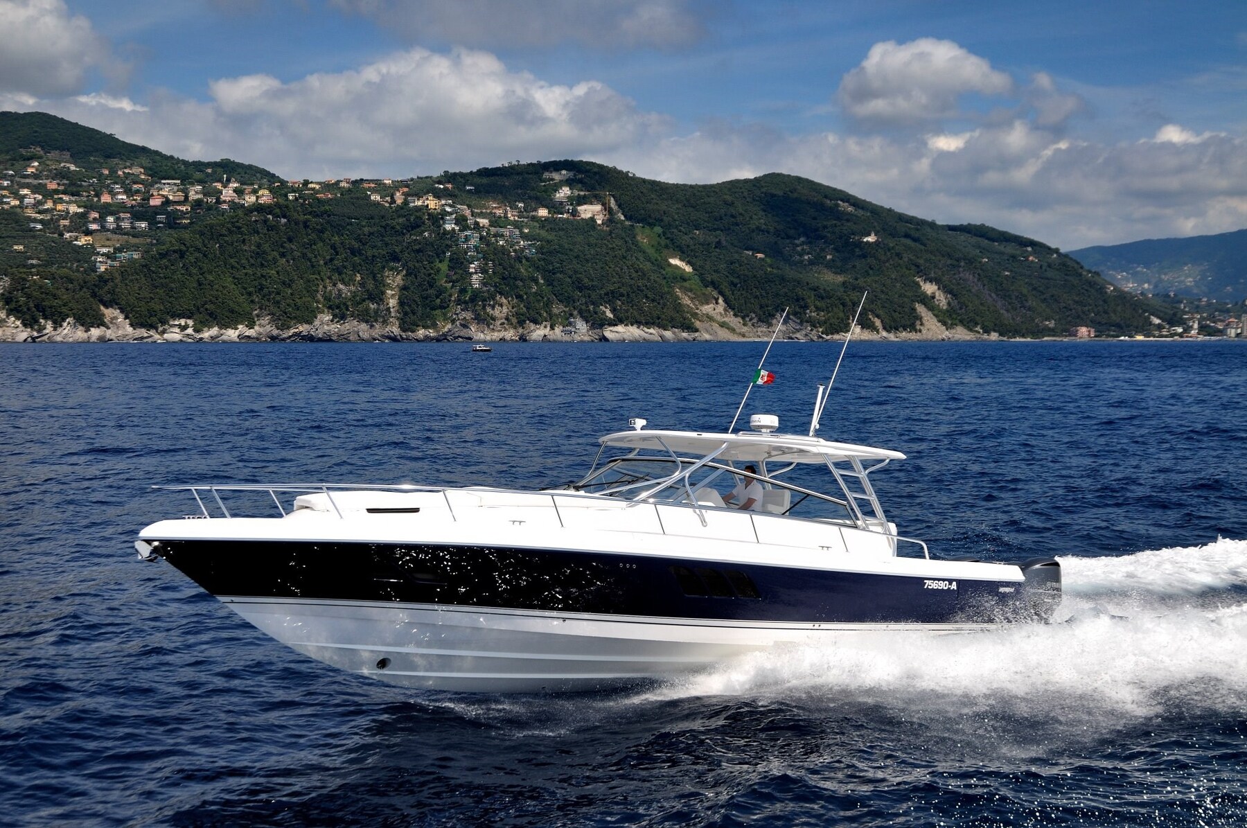 Intrepid 475 Sport Yacht zu verkaufen