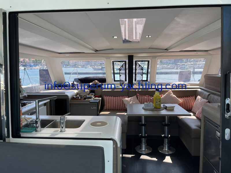 IMG-20240312-WA0025 Fountaine Pajot Isla 40