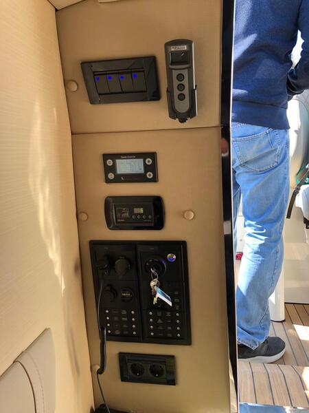 64549f56-5525-4a42-b68f-de4ea0b53cd4 Technohull Attitude 35