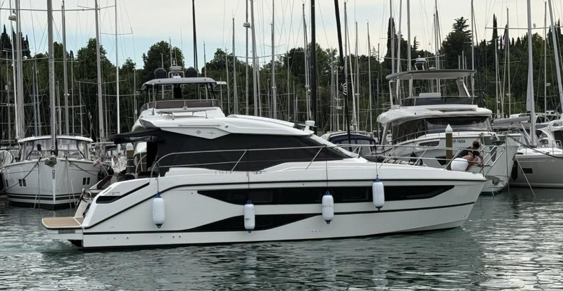 Bild1 Bavaria SR36HT