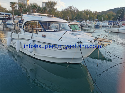 Beneteau Antares 8