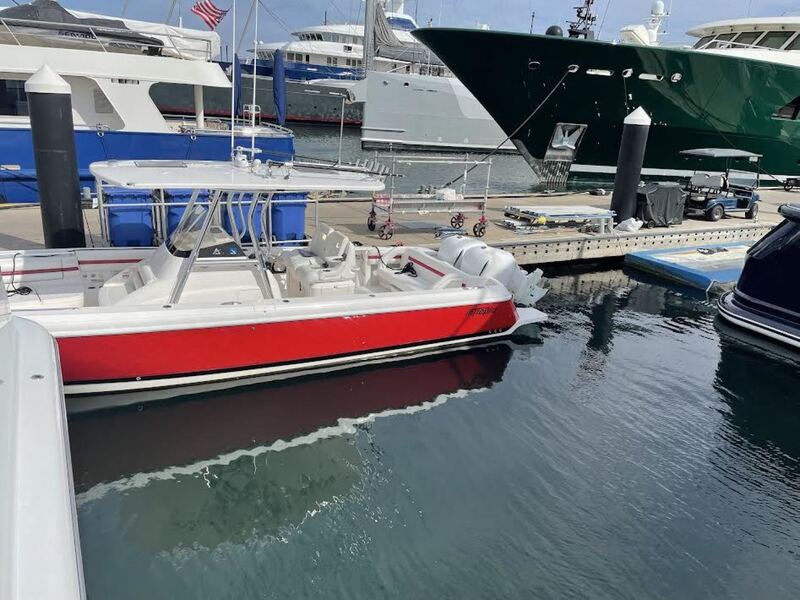  Intrepid 327 Center Console