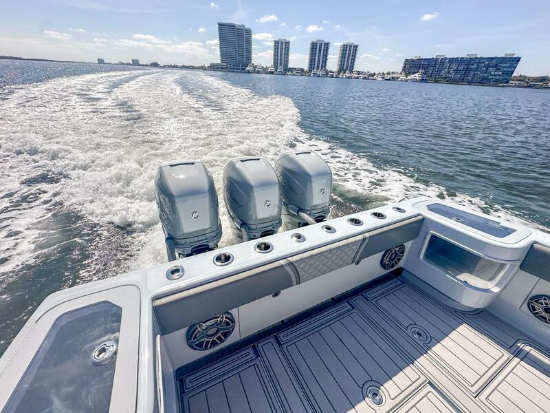  SeaVee 370z