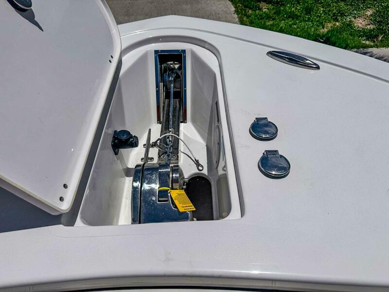  Tidewater 256 Adventurer