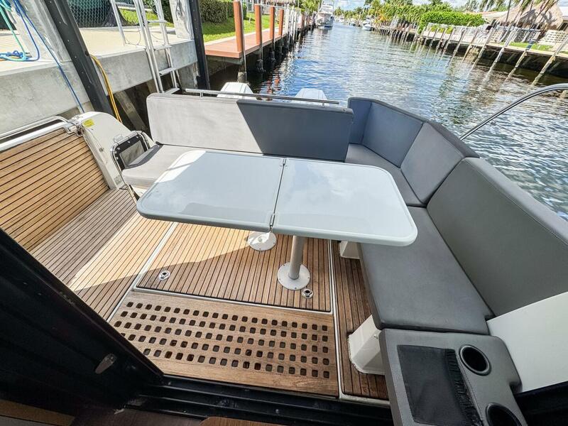  Beneteau Antares 11