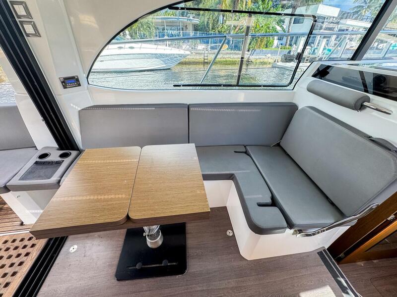  Beneteau Antares 11
