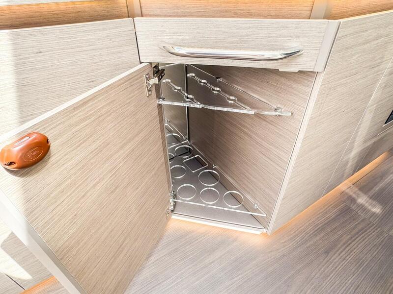  Wellcraft 38 Explorer