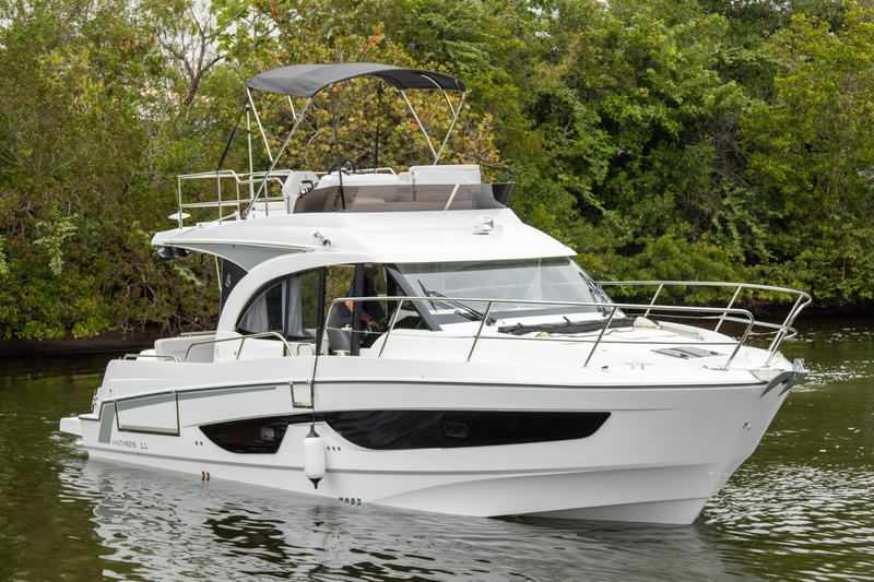  Beneteau Antares 11