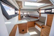  Axopar 37 Cabin