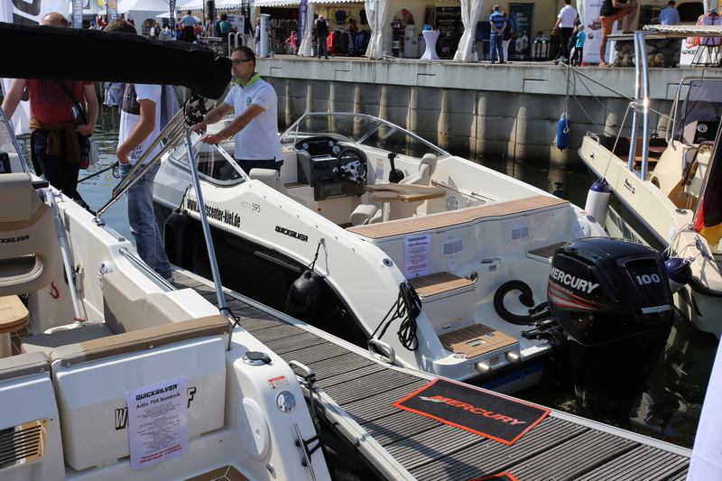 Quicksilver Activ 595 Hanseboot ancora boat show 2016