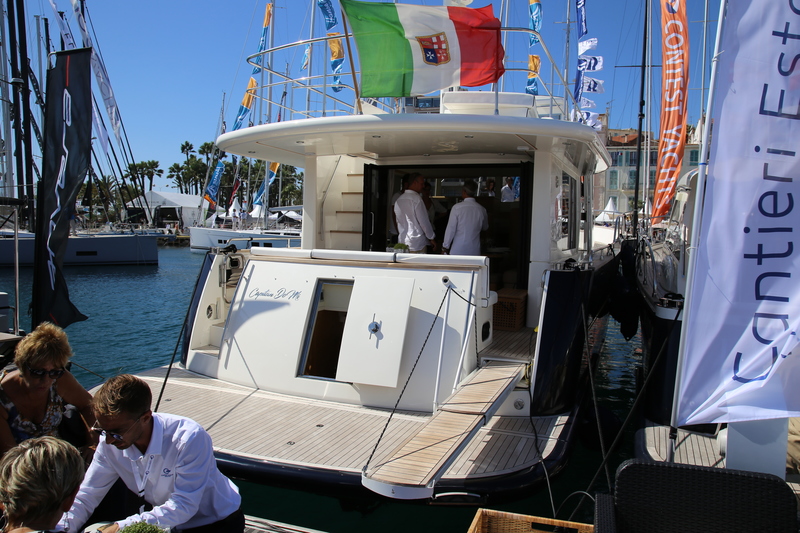 535 MAINE Power Boats at Cannes Yachting Festival