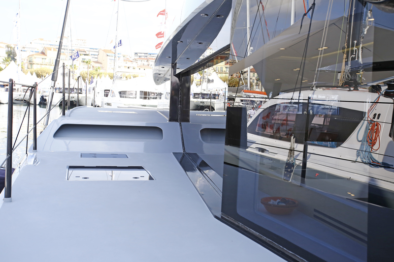 Exterior McConaghy MC60, a brand new performance cruiser catamaran